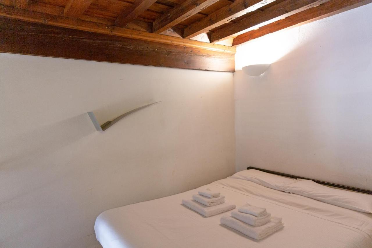 Lovely & Quite One Bedroom Near Piazza Santo Spirito Florencia Exterior foto